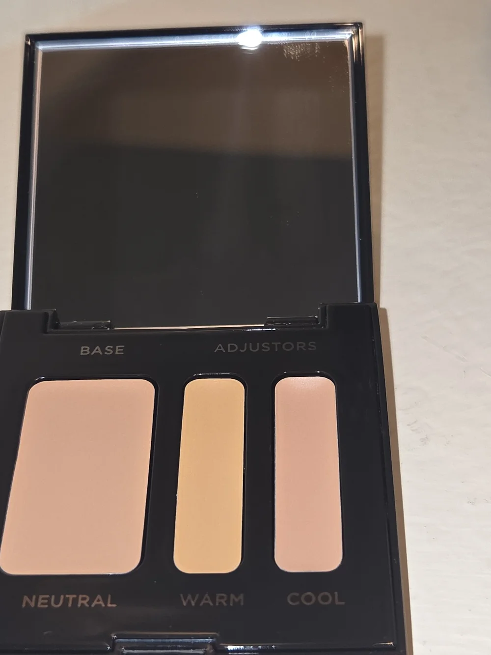 Laura Mercier Secret Camouflage Complexion Perfector Shade 03 3.2g New Authentic
